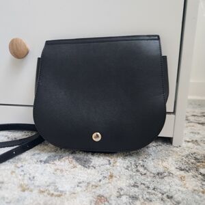 Simons Black Leather Crossbody